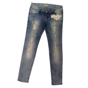 C -6 Fashion Jeans,28, BOHO, jewels, lace cream roses, rose gold gems,